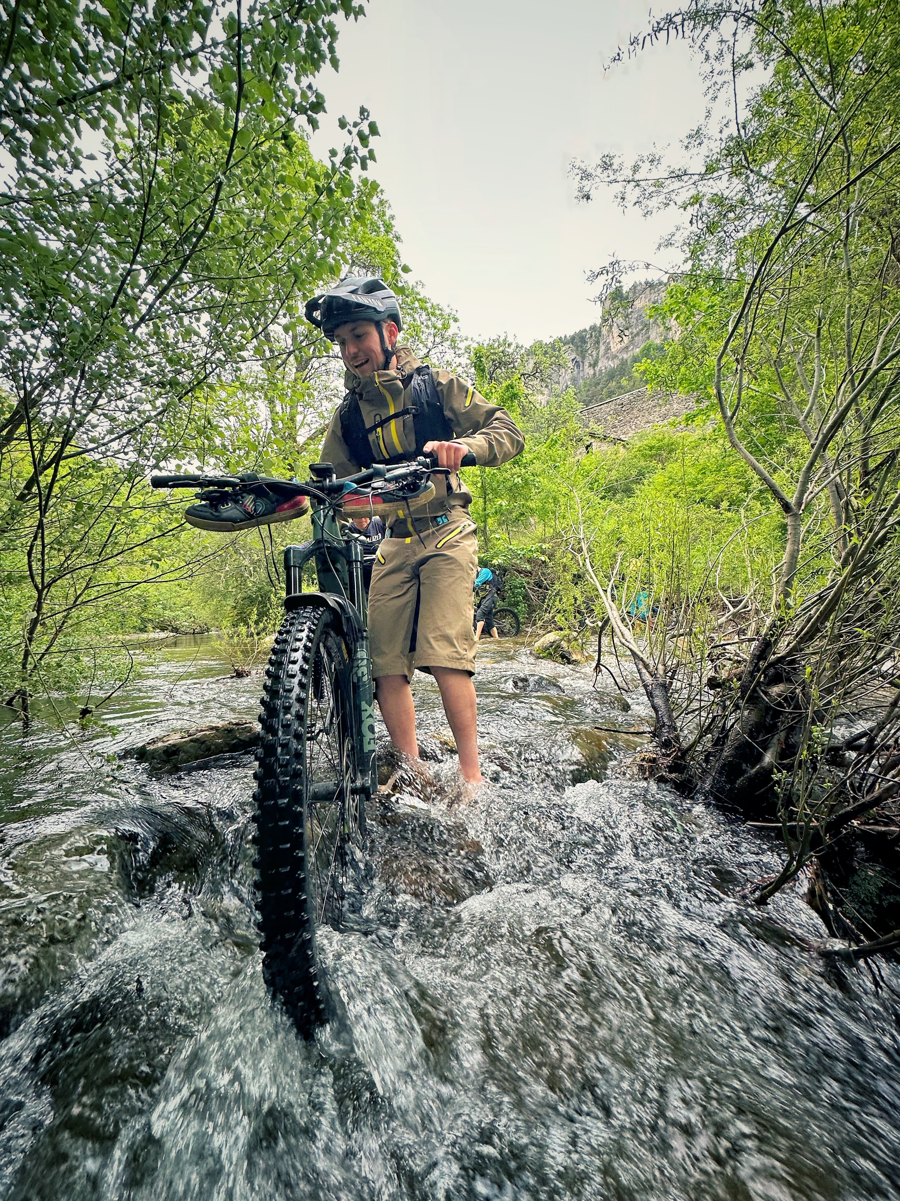 Single track (mobile)